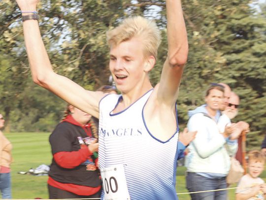 ACHS junior Jaiden Anderson wins gold at Wisner-Pilger meet
