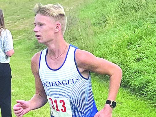 ACHS runners hold up well on hills at Norfolk Catholic