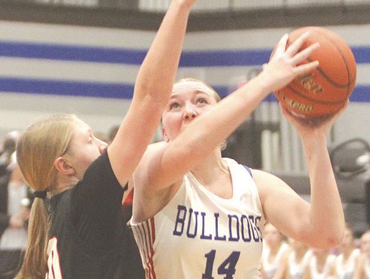 Bulldog girls advance in conference tournament