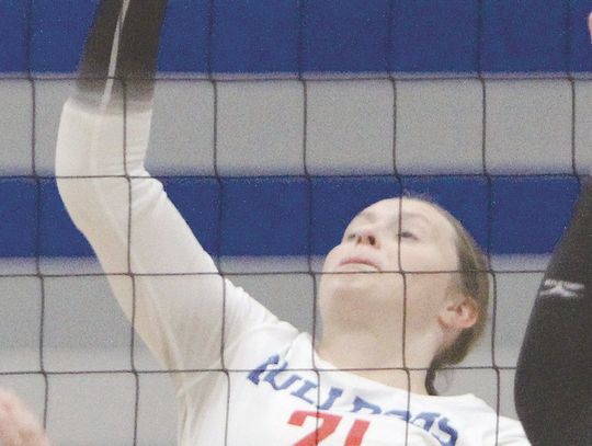 Bulldogs participate in pair of triangulars