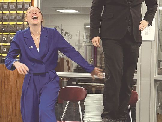 Bulldogs speech team takes home title from Lakeview tournament