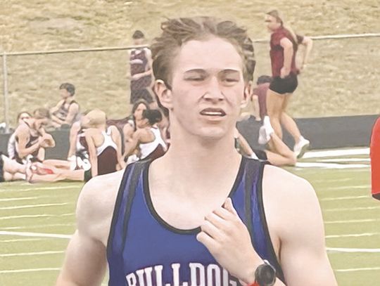 Defenders, Bulldogs off to fast start in opener