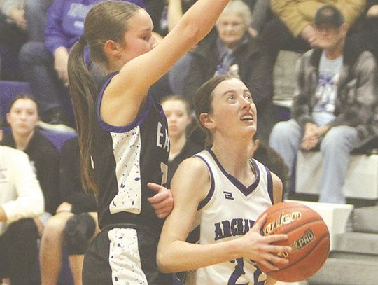 Defenders run past Lutheran High, NG/St. Ed