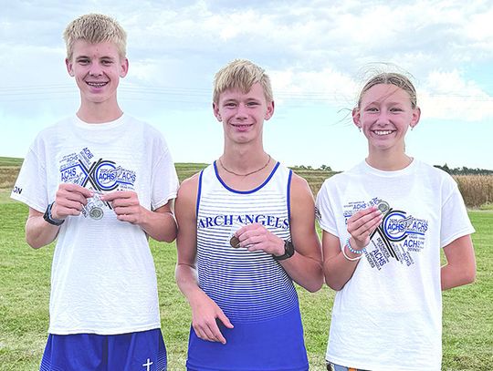 Defenders set tone at conference meet