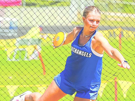 Defenders win districts, 15 qualify for state