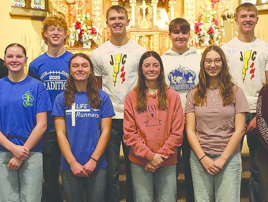 Fall retreat encourages value of being still in presence of God