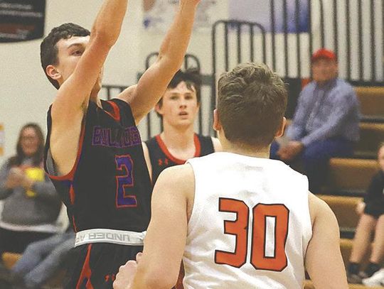 H-LHF clicks on offense in win at Stanton, 80-46