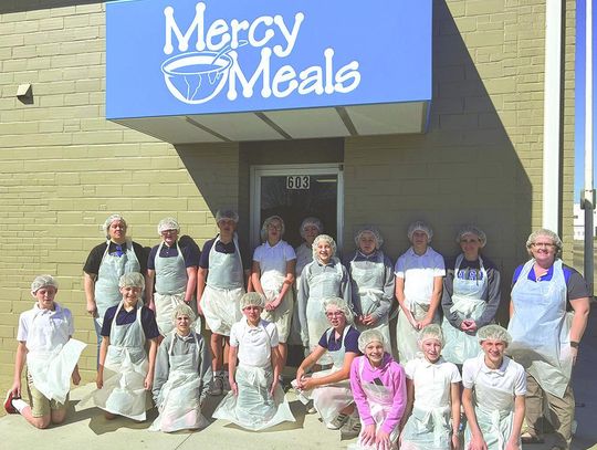 HSF 6th graders make meals