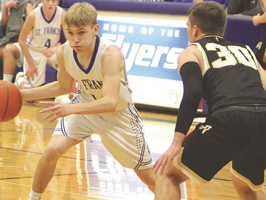Kosch’s 26 points leads Flyers past Aquinas