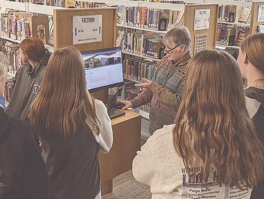 LHF 7th, 8th graders visit Norfolk library
