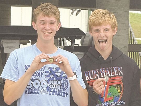 Mohrman, Brandl finish 1st, 2nd at conference; Bulldogs earn runner-up