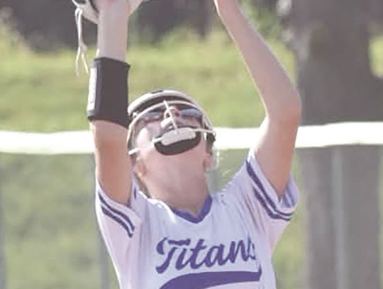 Titans win 2 of 3 at Fairbury tourney