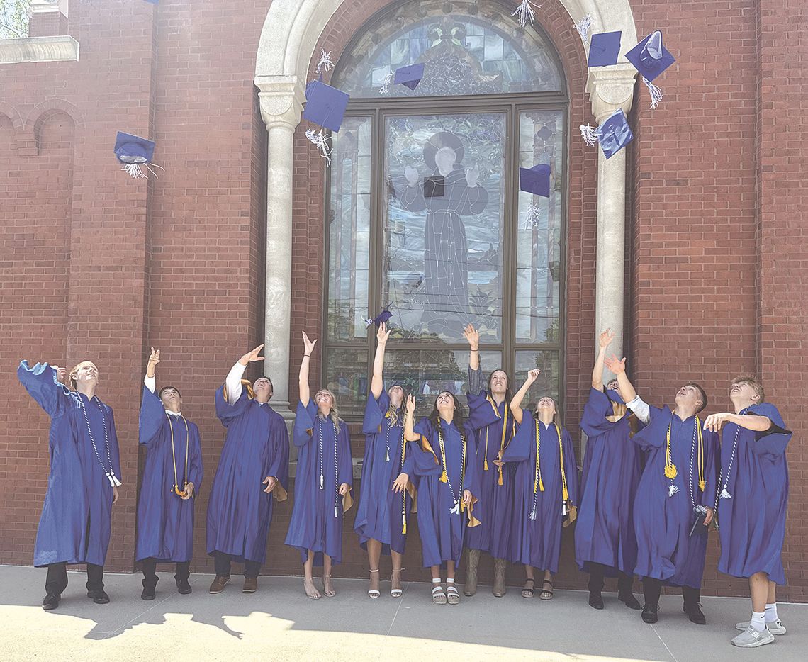 Archangels graduates go with God
