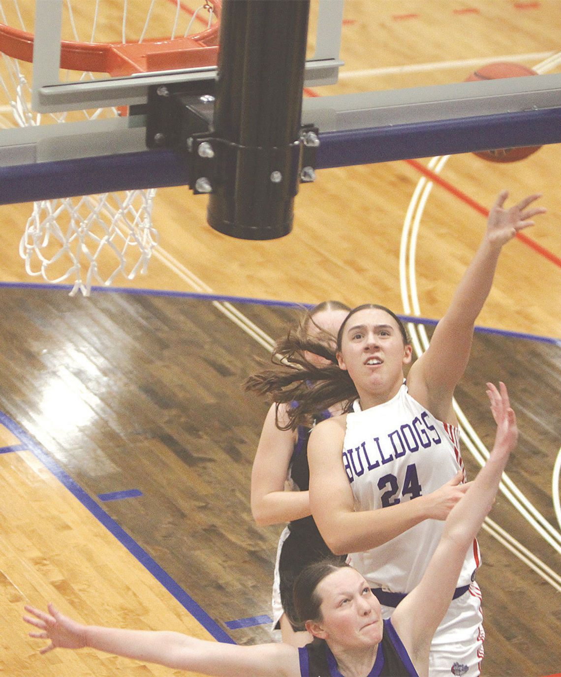 Bulldogs post pair of wins to imrove to 4-3