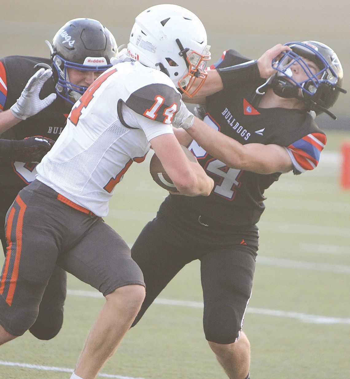 Defense takes a stand to lead Bulldogs to win Defense takes a stand to lead Bulldogs to win